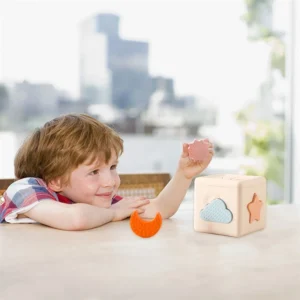 Magiczne pudełko Montessori – zabawka sensoryczna dla maluchów